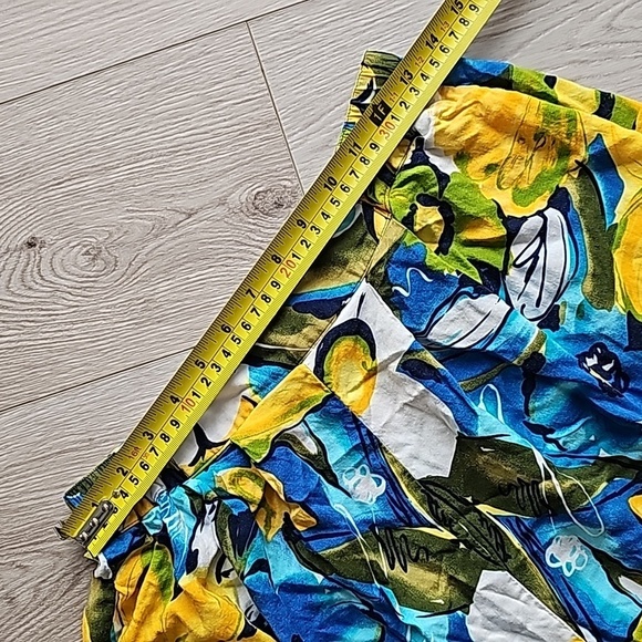 Cleo Hawaiian Tropical Mom Shorts, Med - Picture 4 of 9